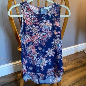 Pale sky Paisley Sleeveless Top